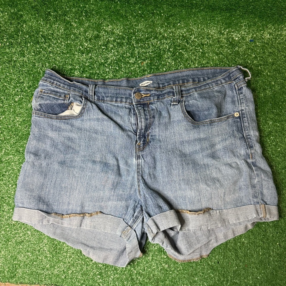Old Navy Blue Jean Shorts Distressed Casual - Picture 1 of 4